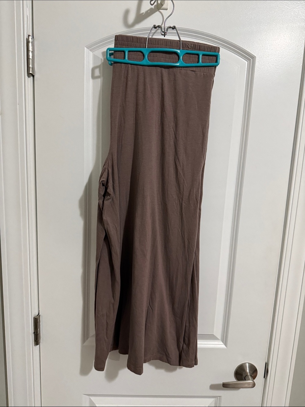 Wide Leg Pull-On Pants in Taupe Brown
